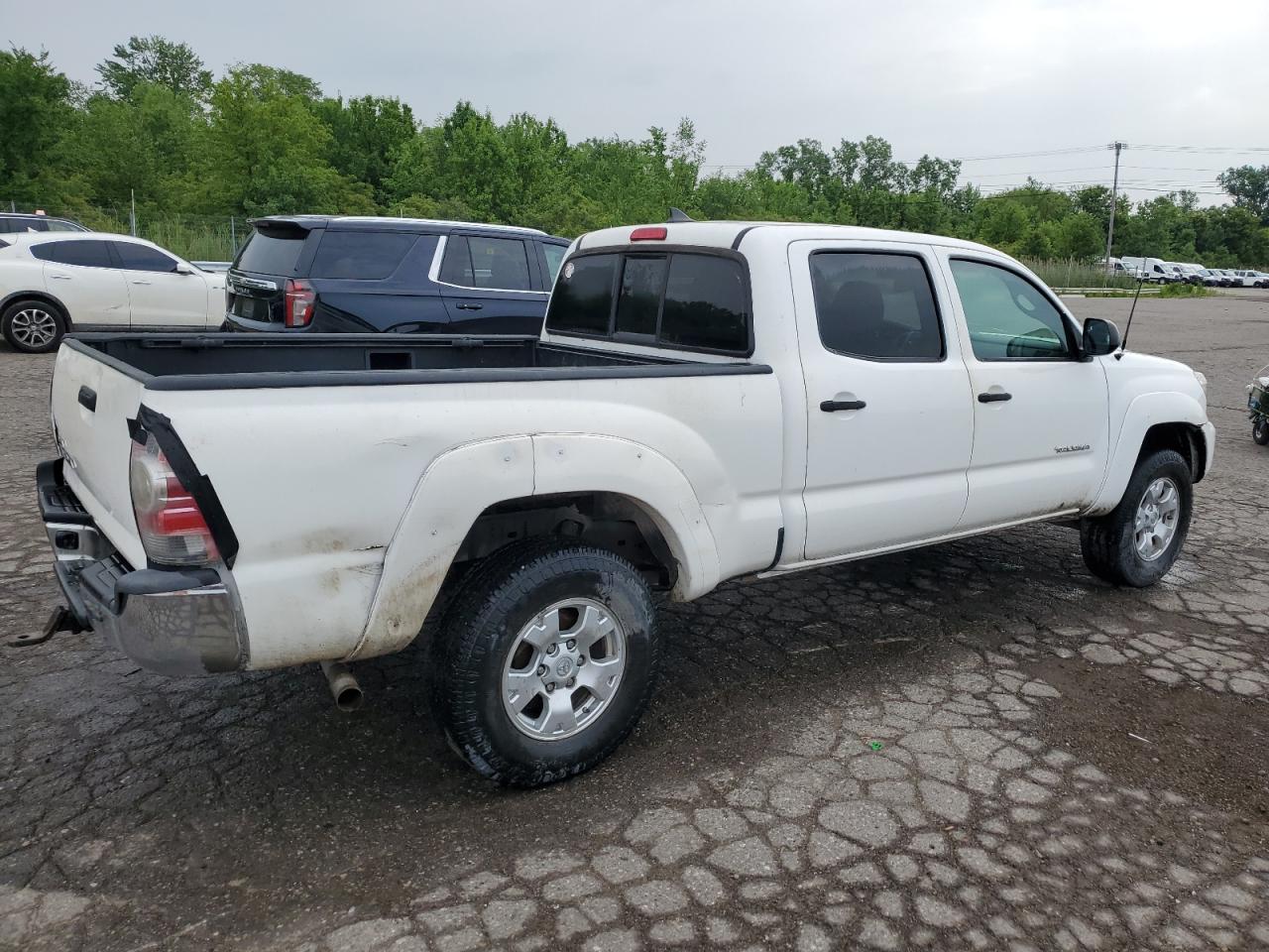 5TFMU4FN2CX009424 2012 Toyota Tacoma Double Cab Long Bed