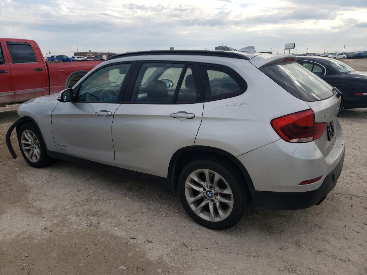 2015 BMW X1 xDrive28I vin: WBAVL1C5XFVY31623