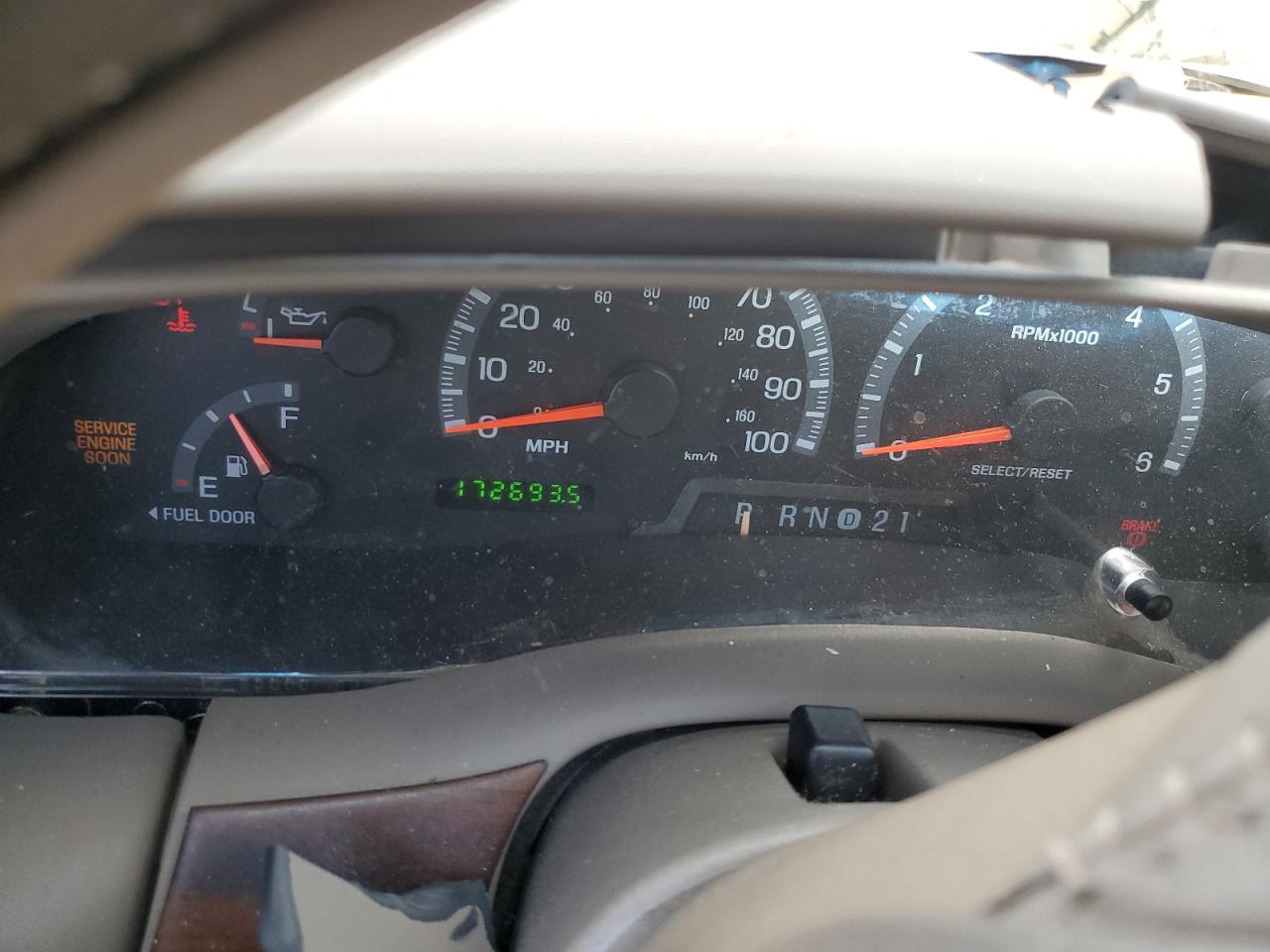 1FMRU17LXYLB63990 2000 Ford Expedition Eddie Bauer