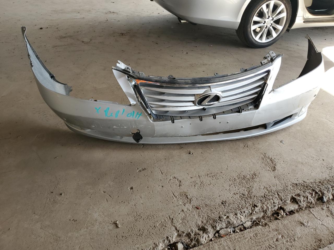 JTHBK1EG5B2465474 2011 Lexus Es 350