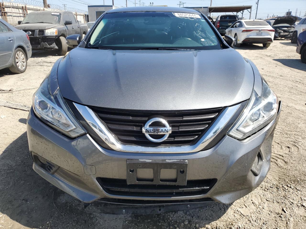 2018 Nissan Altima 2.5 vin: 1N4AL3AP3JC239962