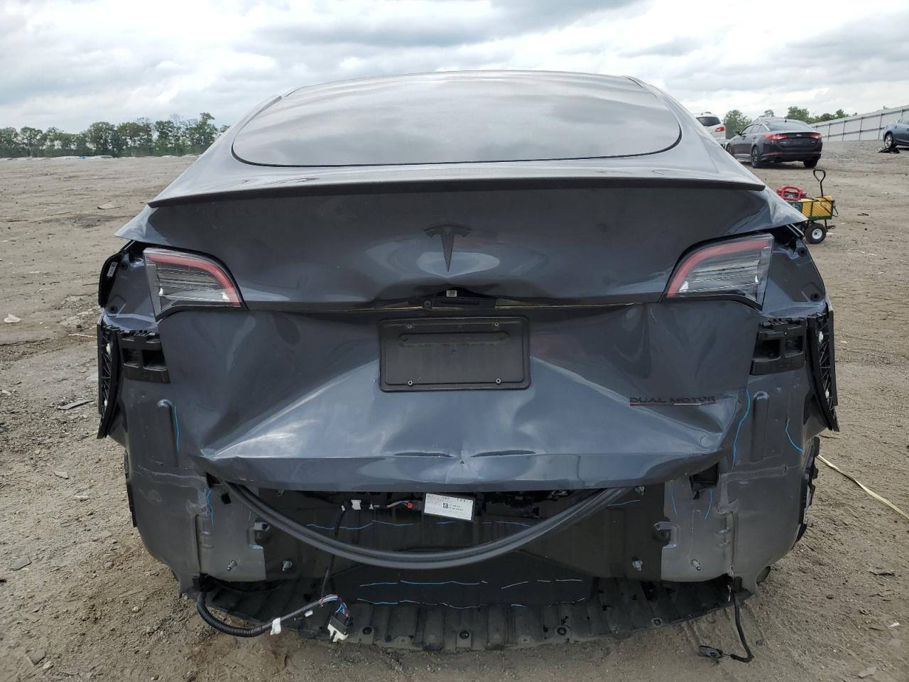 7SAYGDEF9NF542146 2022 Tesla Model Y