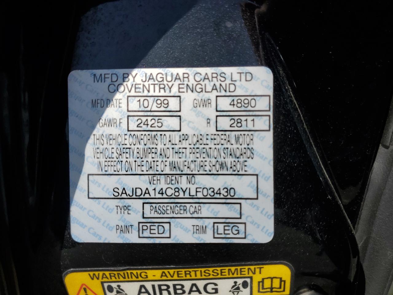 SAJDA14C8YLF03430 2000 Jaguar Xj8