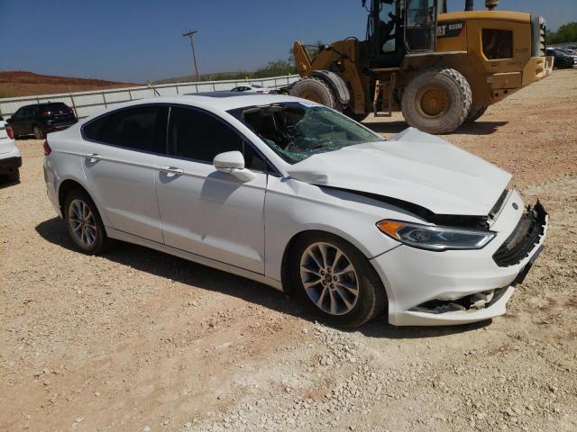 VIN 3FA6P0HD4HR265776 2017 Ford Fusion, SE no.4