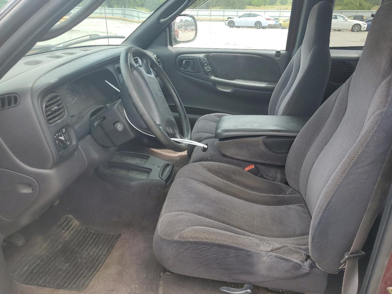 1B7GL22X0YS725514 2000 Dodge Dakota