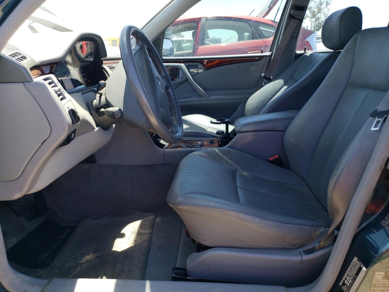 WDBJH65J2YB161191 2000 Mercedes-Benz E 320