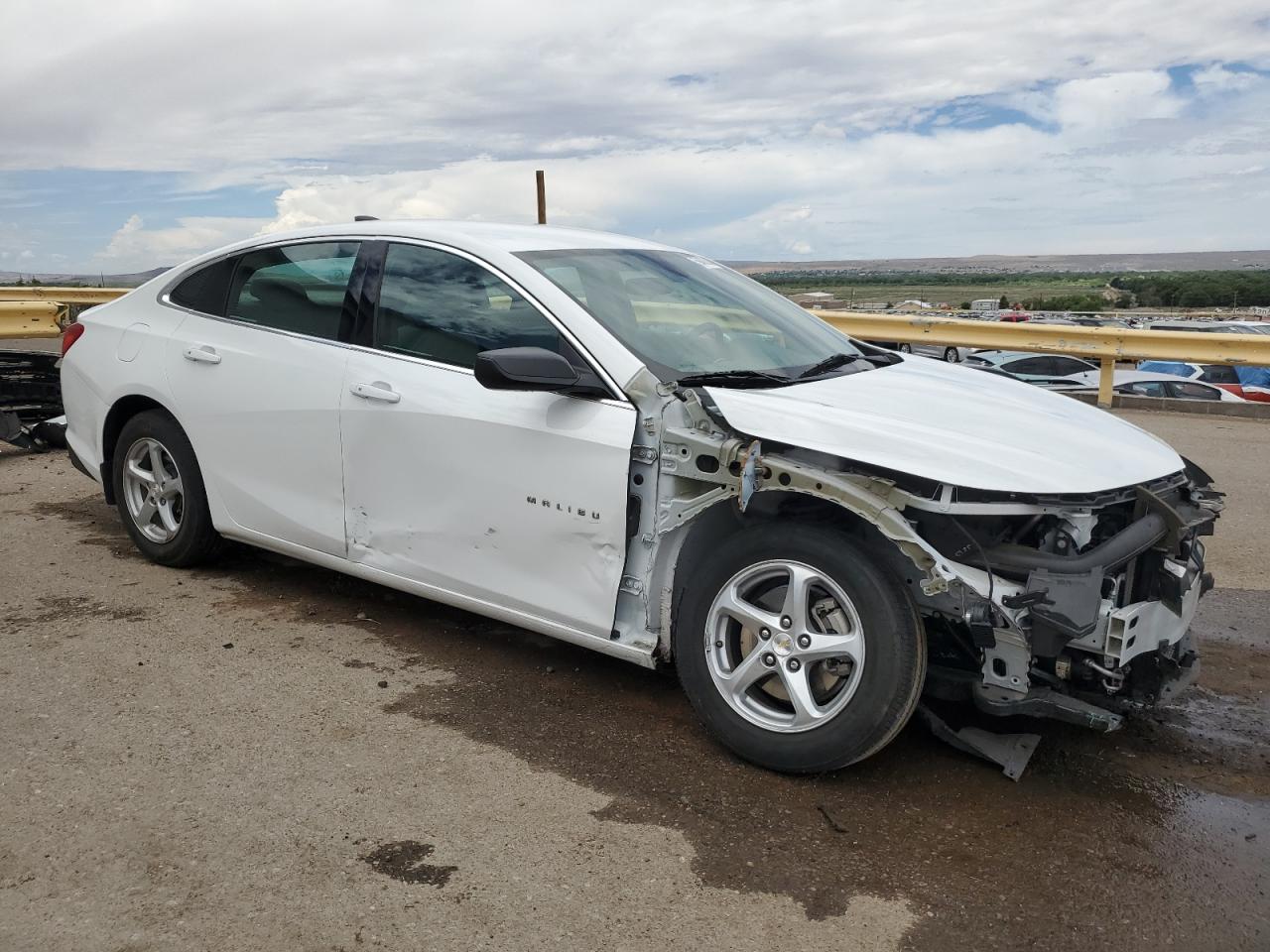 2018 Chevrolet Malibu Ls vin: 1G1ZB5ST5JF292399