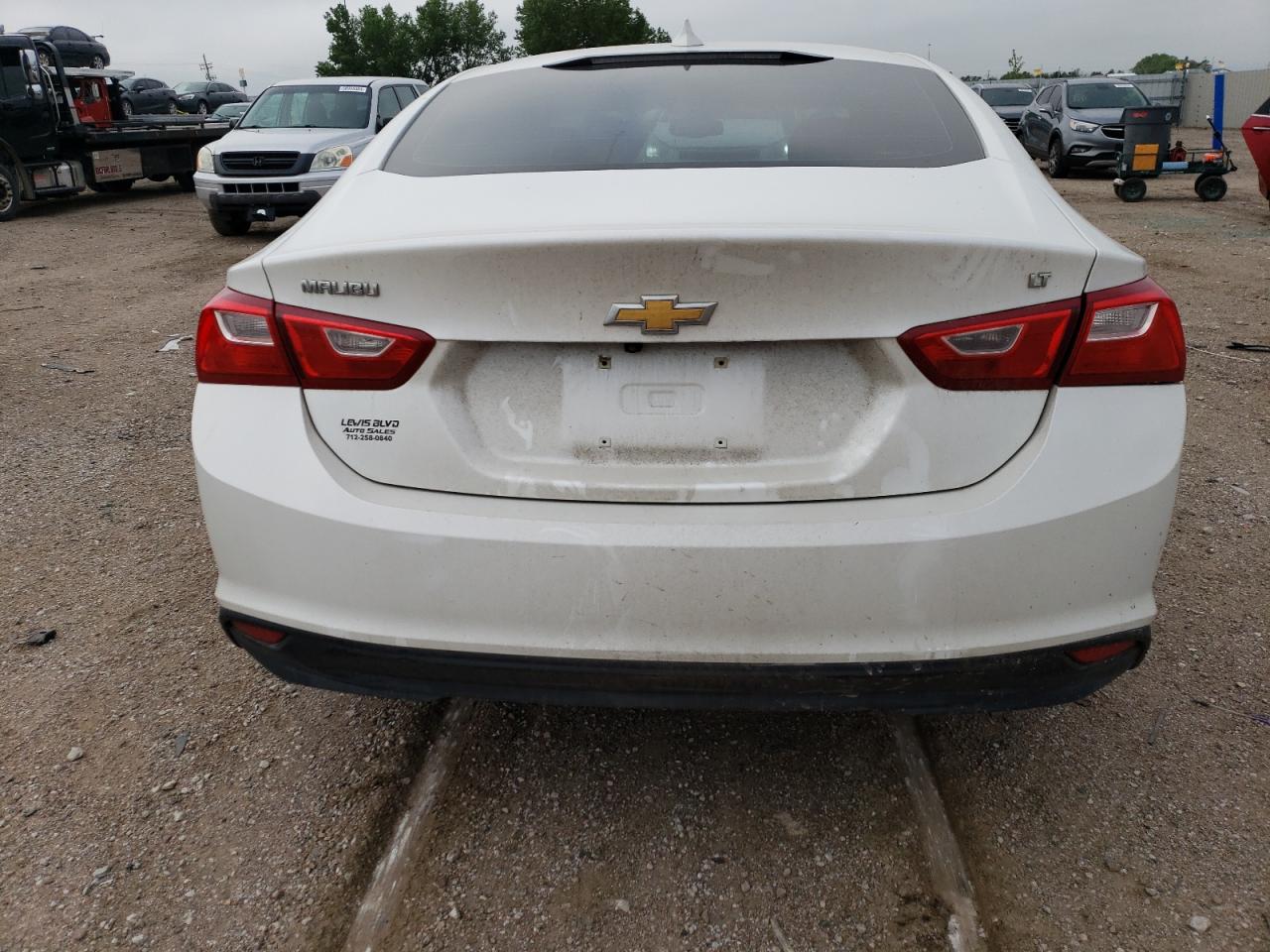 1G1ZE5ST2HF207262 2017 Chevrolet Malibu Lt