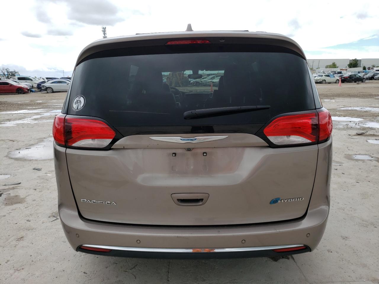 2C4RC1N78JR230158 2018 Chrysler Pacifica Hybrid Limited