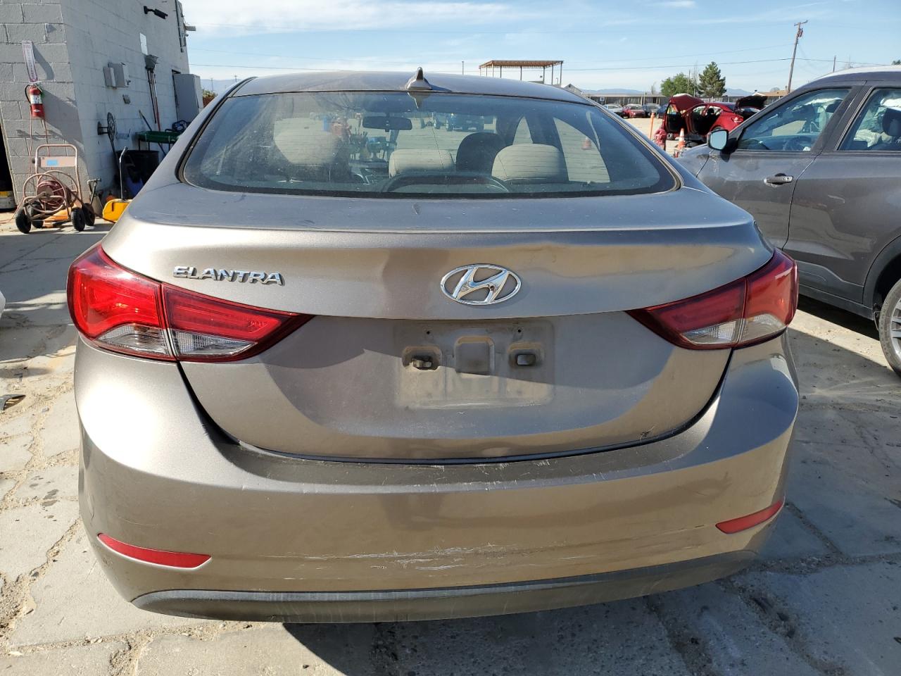 2016 Hyundai Elantra Se vin: 5NPDH4AE8GH702768