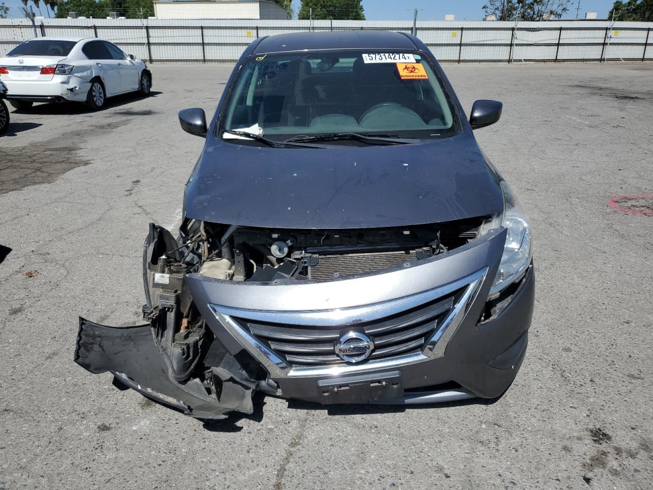 2016 Nissan Versa S vin: 3N1CN7AP0GL872469