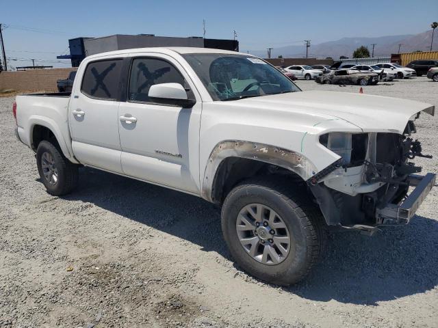 VIN 5TFAZ5CN1HX033624 2017 Toyota Tacoma, Double Cab no.4