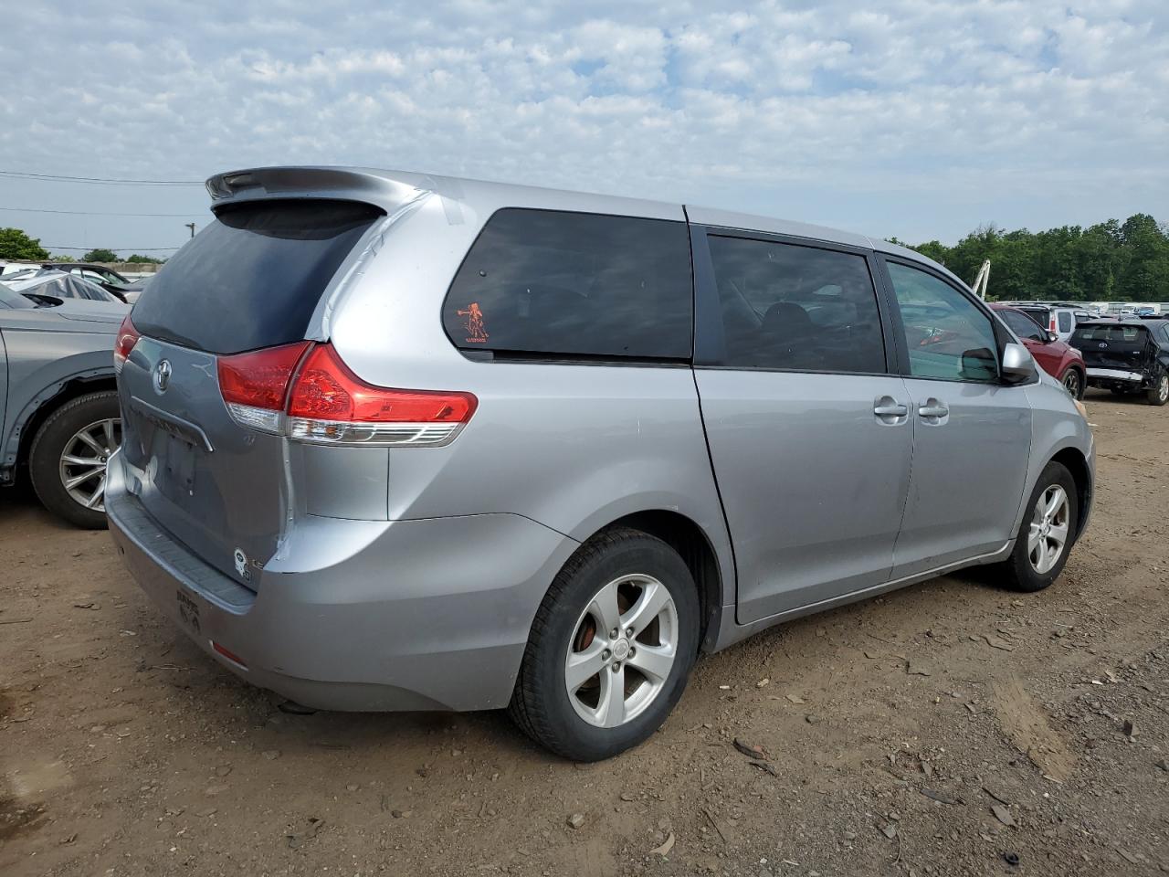 5TDKA3DC0CS014056 2012 Toyota Sienna Base