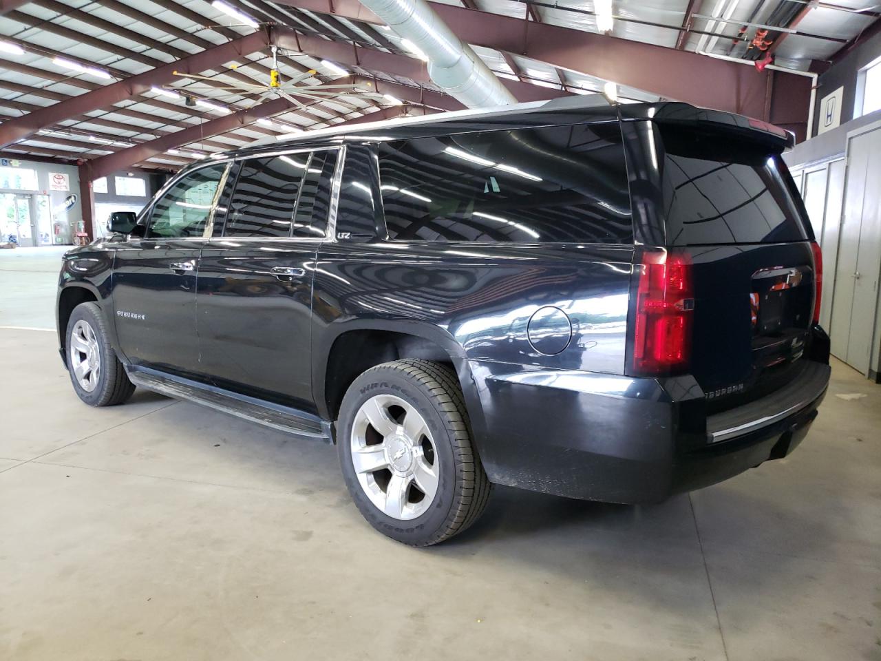 1GNSKKKC3FR213753 2015 Chevrolet Suburban K1500 Ltz