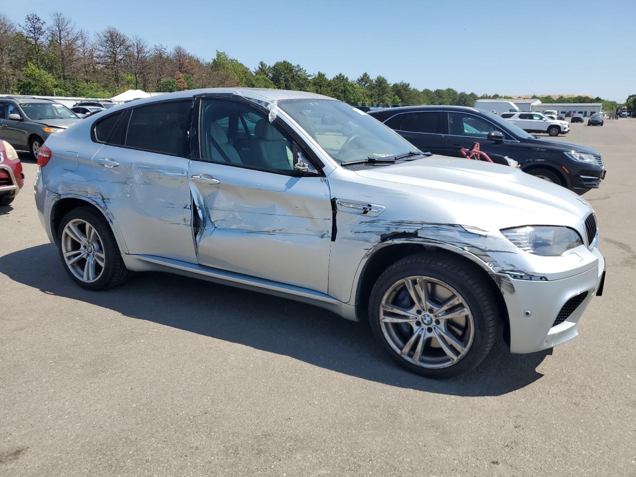 5YMGZ0C53E0C40463 2014 BMW X6 M