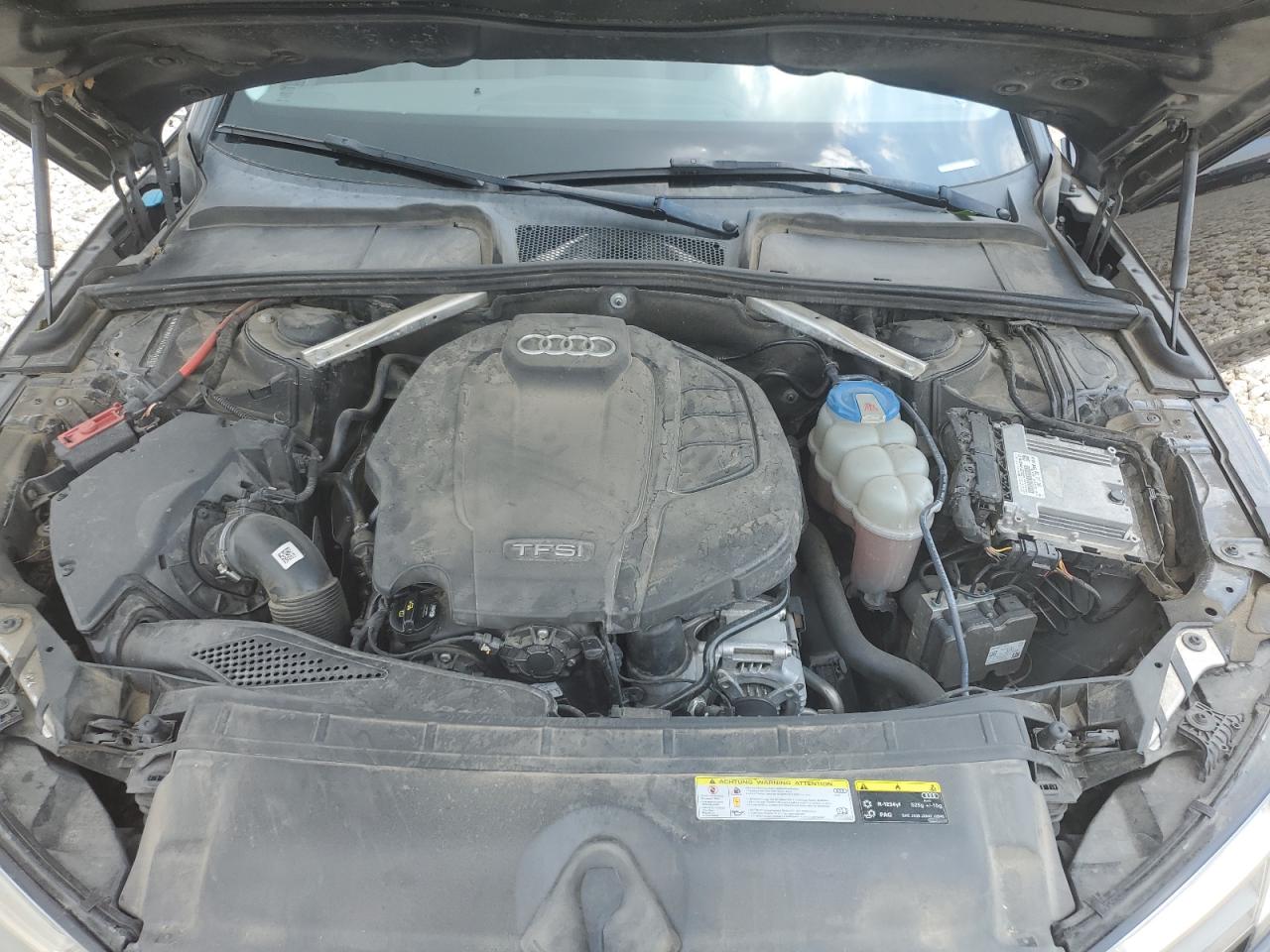 WAUKMAF48JA051137 2018 Audi A4 Premium