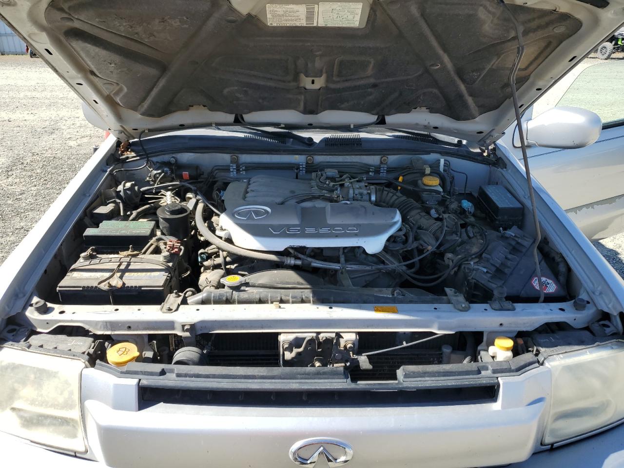 JNRDR09X43W251211 2003 Infiniti Qx4