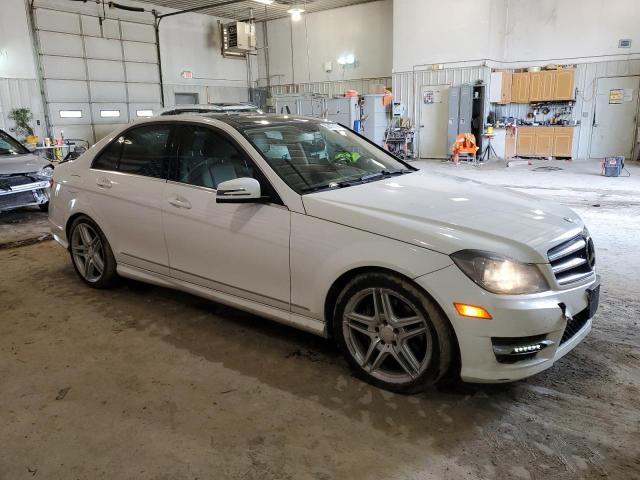 VIN WDDGF8AB1DA879140 2013 Mercedes-Benz C-Class, 3... no.4