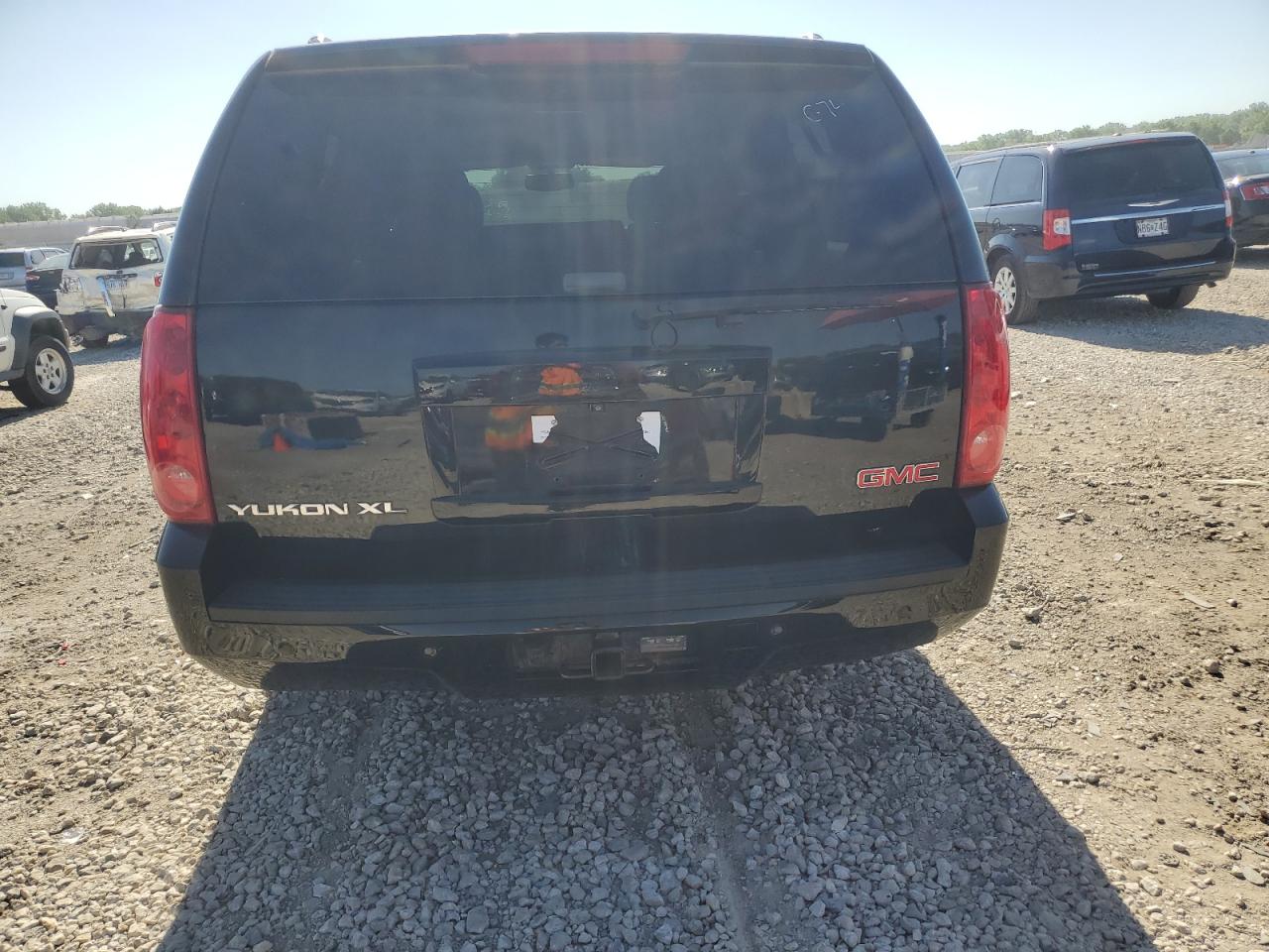 1GKS2HE71ER173640 2014 GMC Yukon Xl K1500 Sle