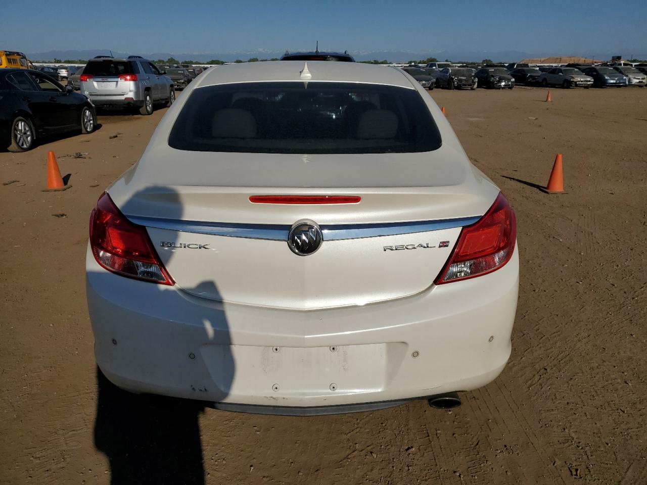 2G4GU5GV7C9136083 2012 Buick Regal Premium