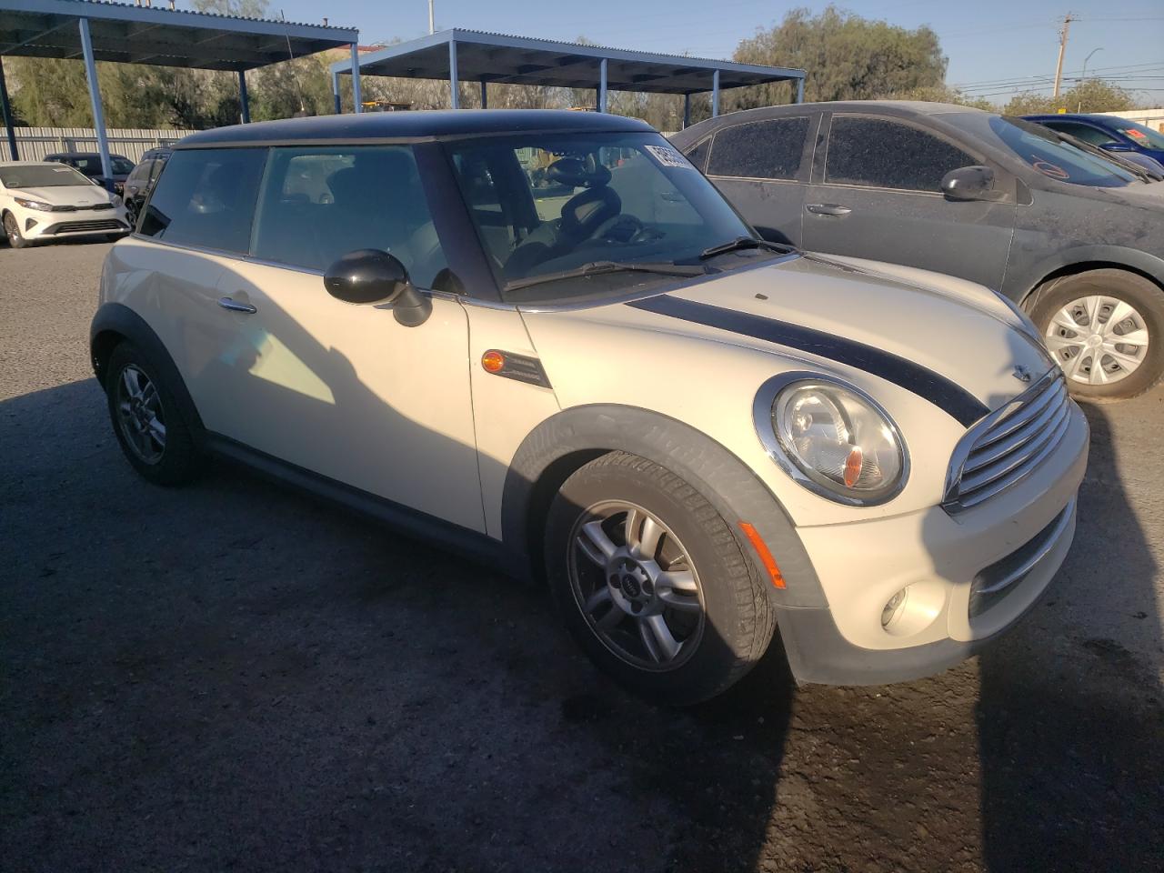 2012 Mini Cooper vin: WMWSU3C51CT258162