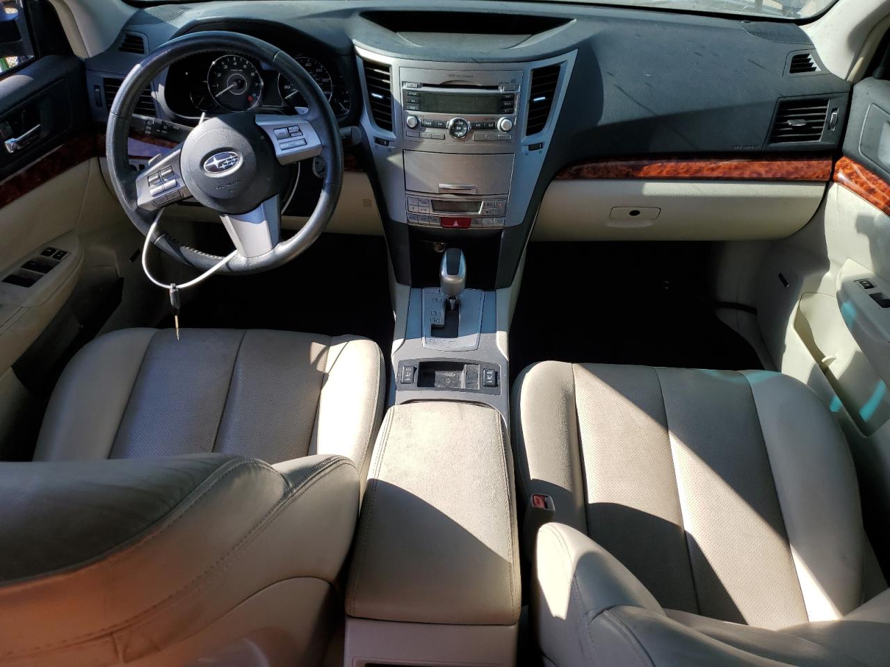 4S4BRBKC2B3358828 2011 Subaru Outback 2.5I Limited