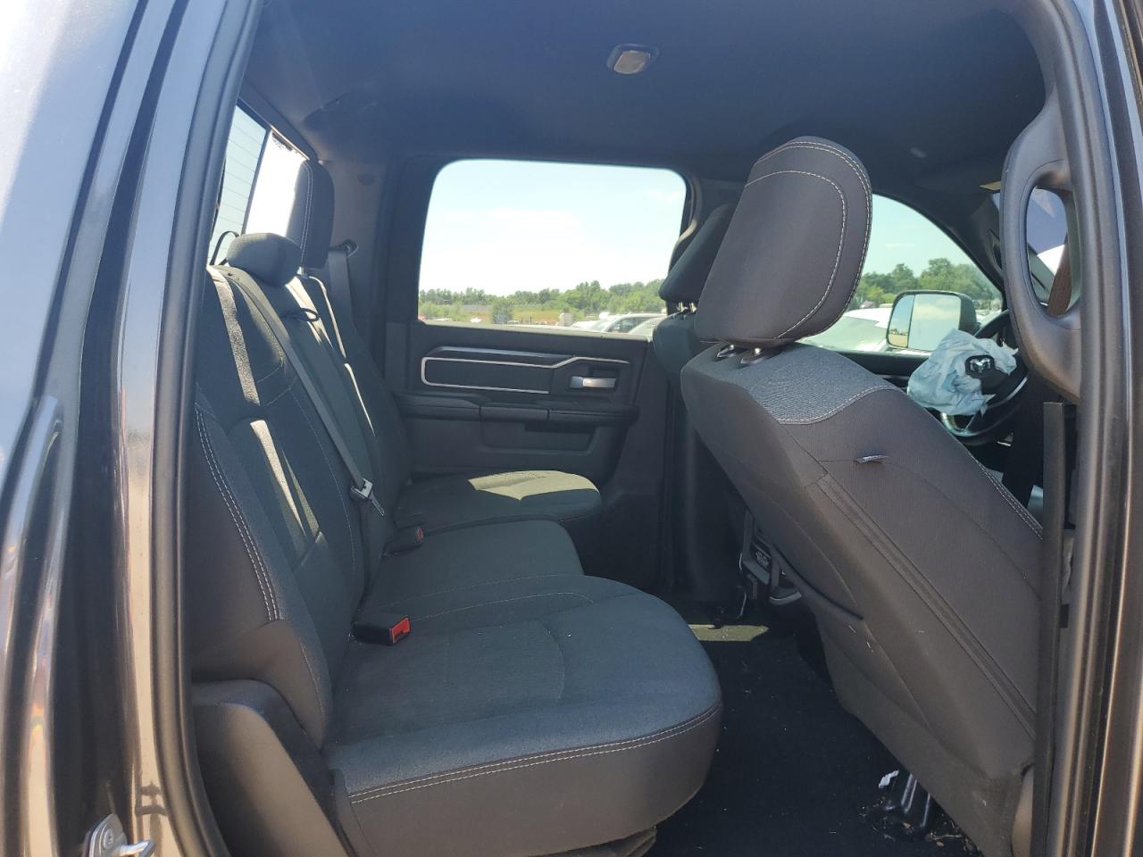 3C6UR5DL1NG111496 2022 Ram 2500 Big Horn/Lone Star