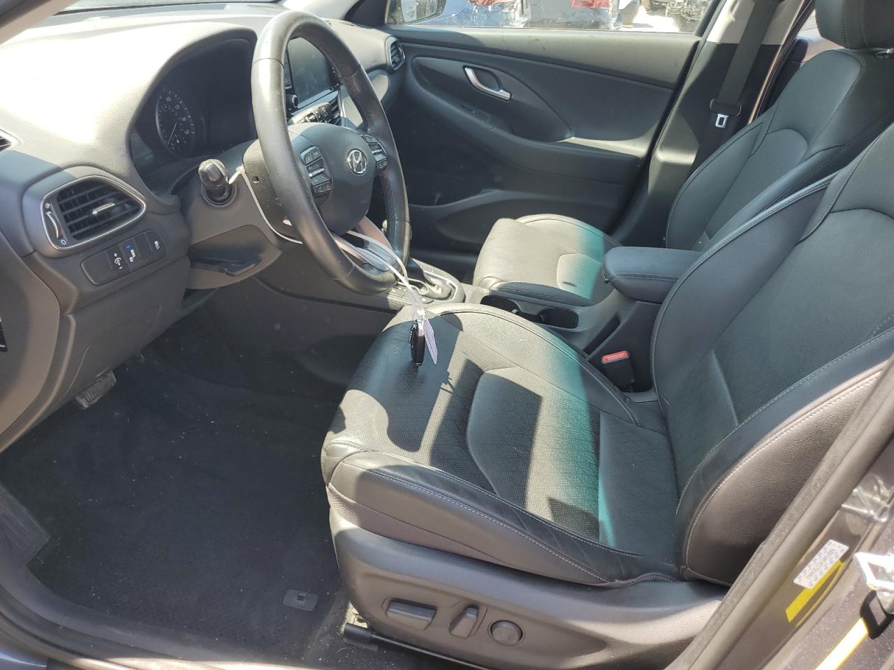 KMHH35LE2KU091889 2019 Hyundai Elantra Gt