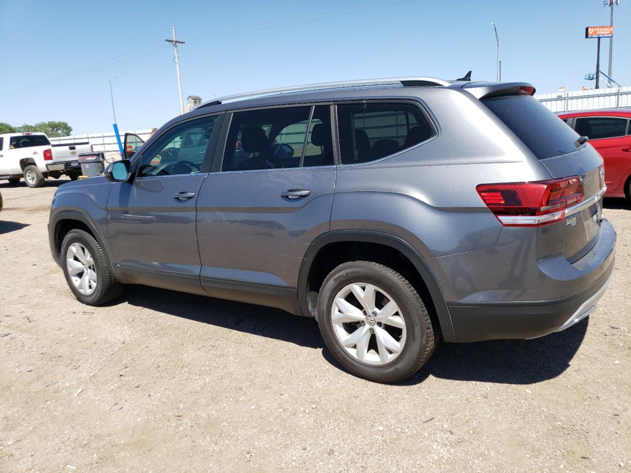 1V2LR2CA5JC547637 2018 Volkswagen Atlas Se