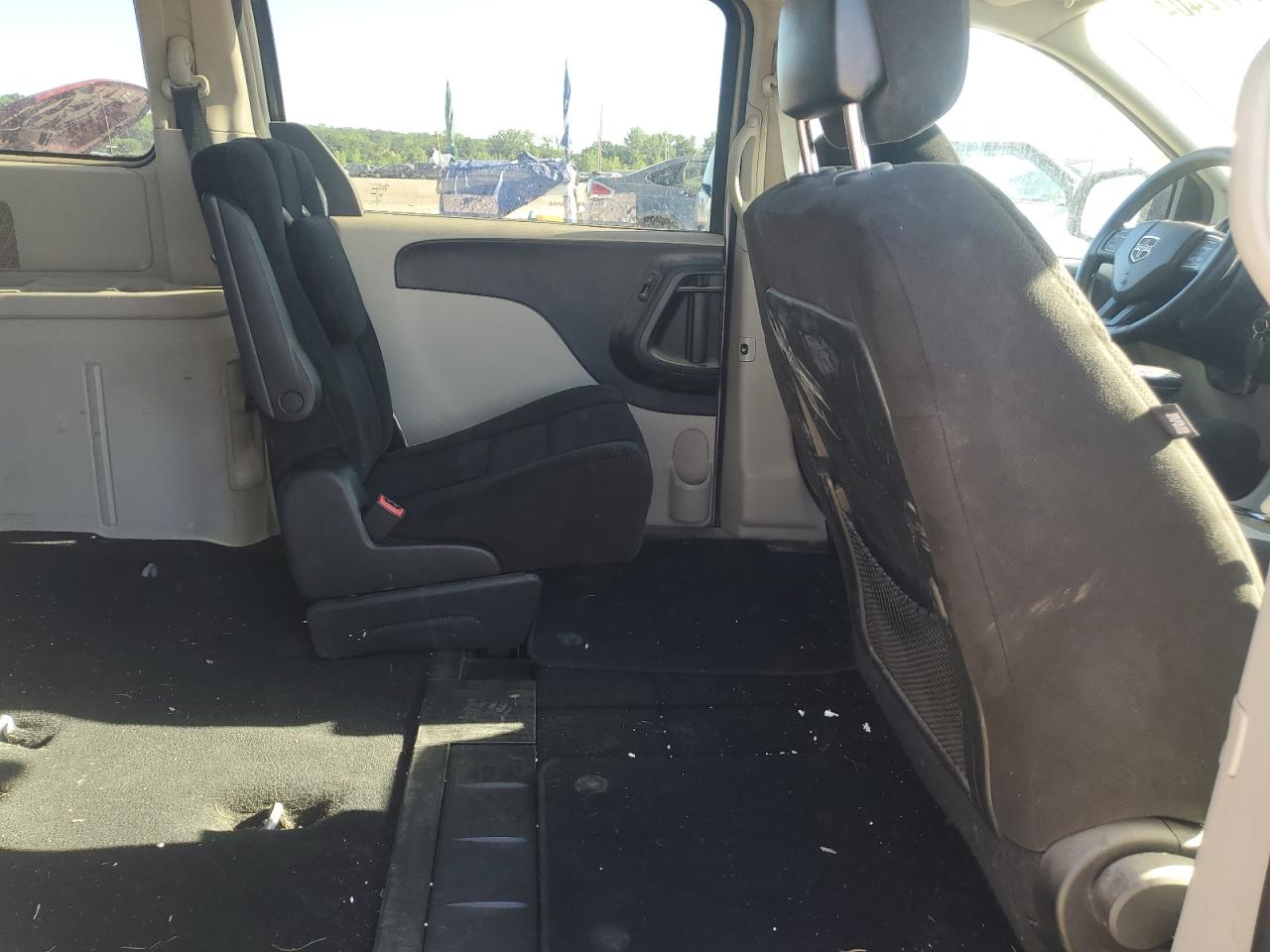 2C4RDGCG9ER128926 2014 Dodge Grand Caravan Sxt