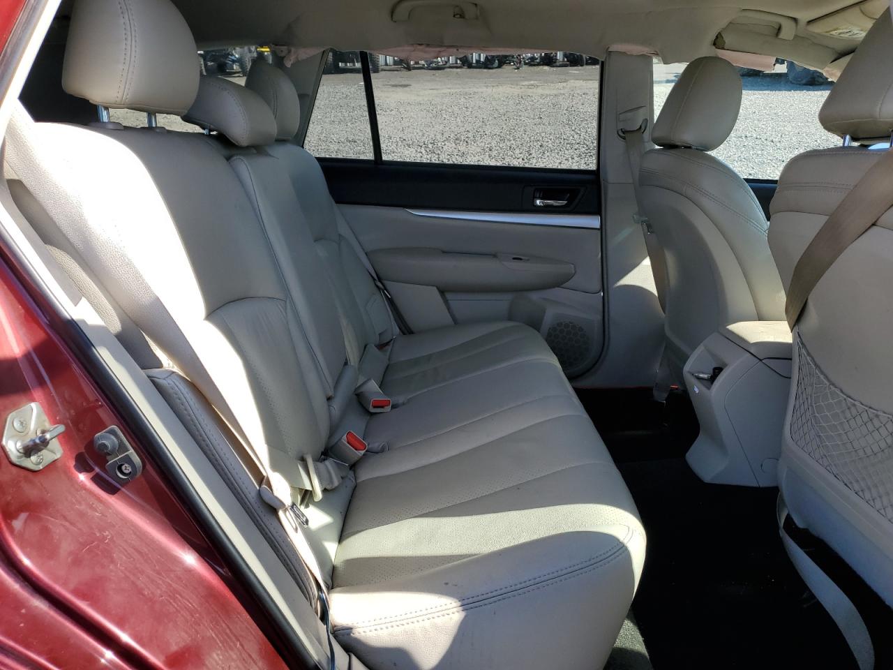 4S4BRBGC1B3408398 2011 Subaru Outback 2.5I Premium