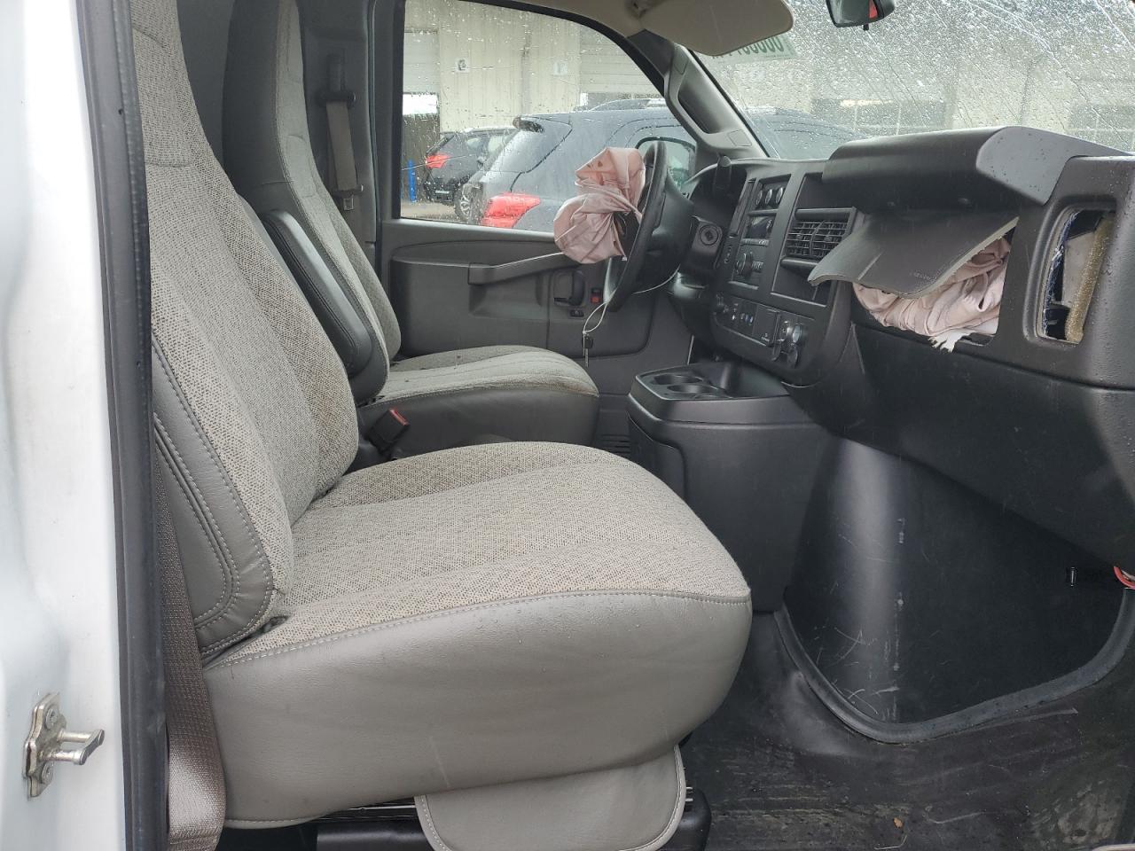 1GCWGBF72N1215368 2022 Chevrolet Express G2500