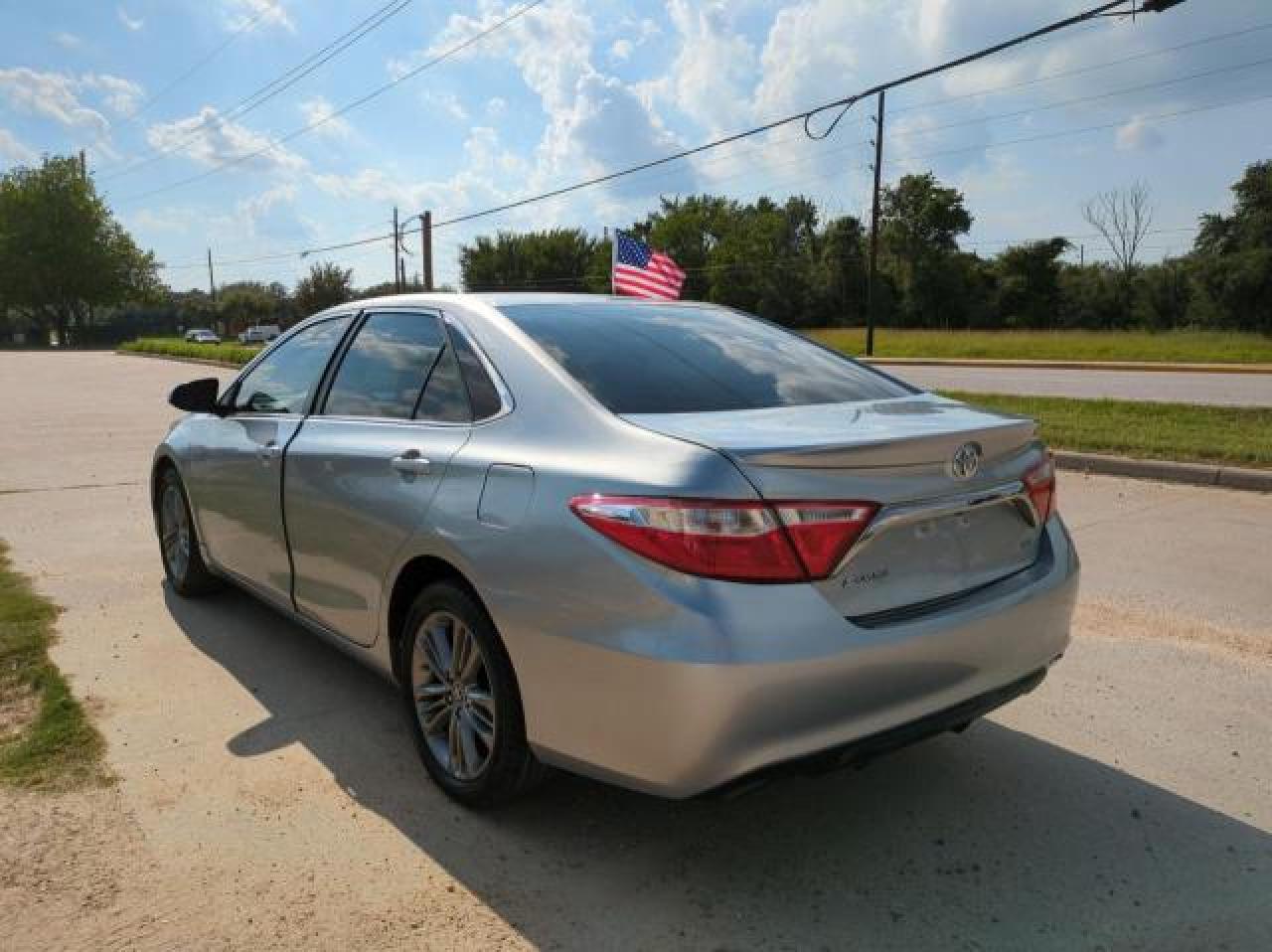 2017 Toyota Camry Le vin: 4T1BF1FK5HU400741