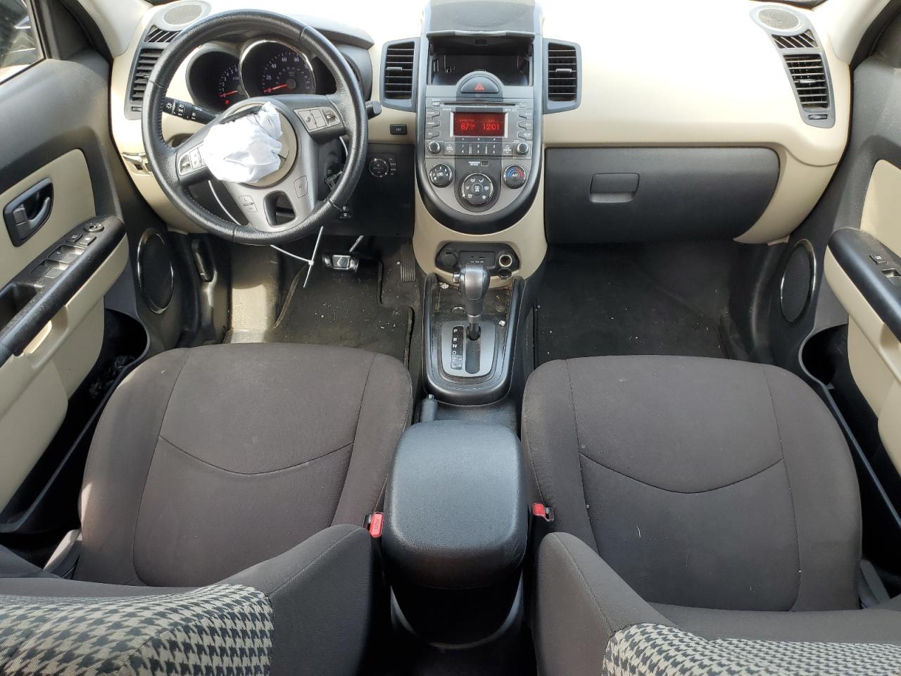 KNDJT2A27A7103335 2010 Kia Soul +