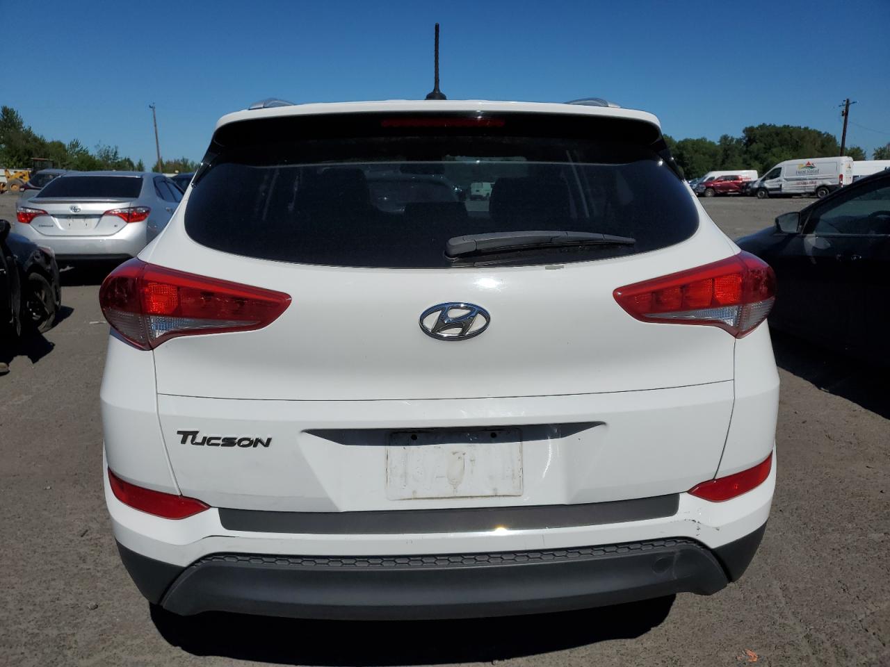 KM8J33A42HU464650 2017 Hyundai Tucson Limited