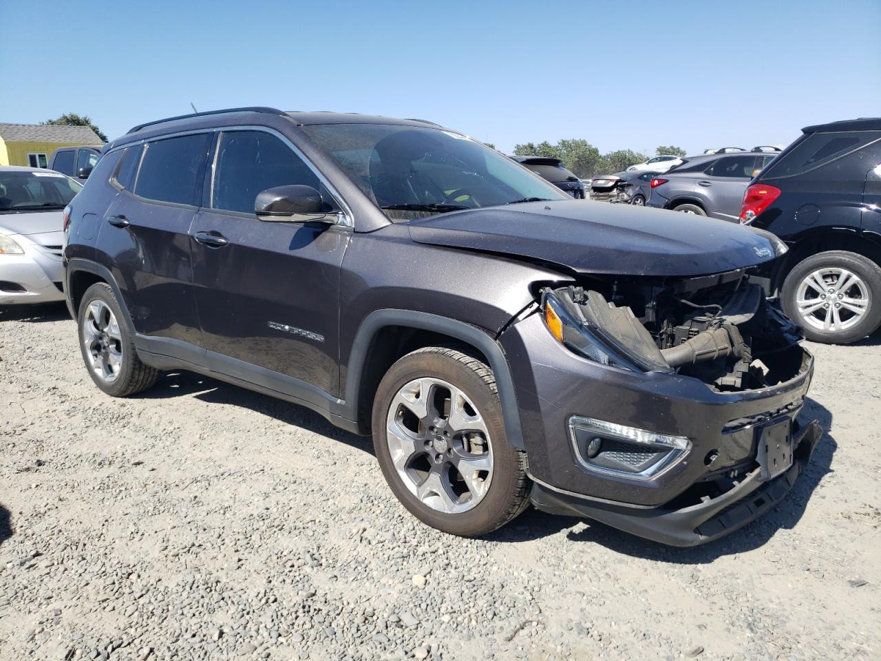 2019 Jeep Compass Limited vin: 3C4NJCCB8KT819331