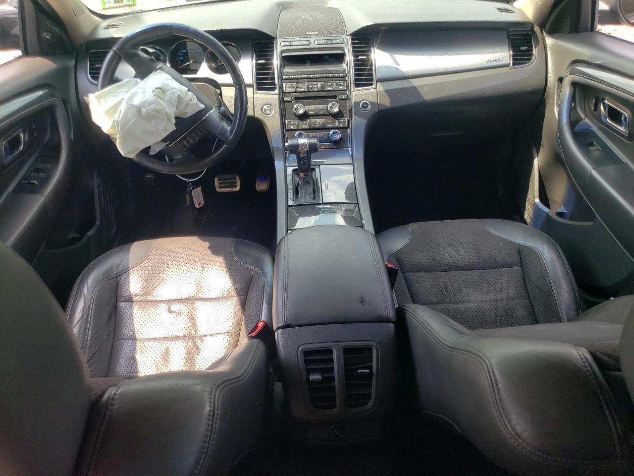 1FAHP2KT3AG117975 2010 Ford Taurus Sho