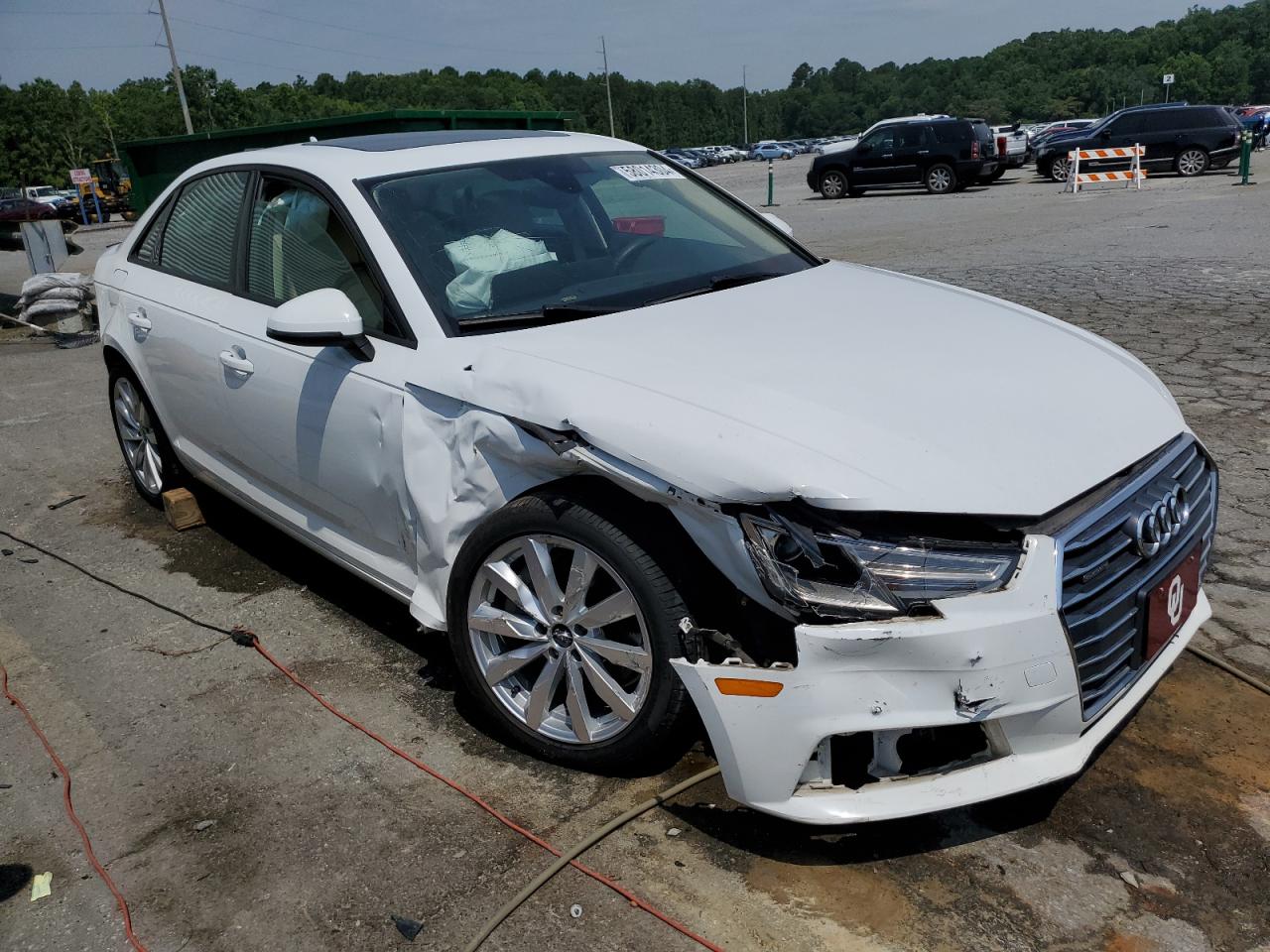 2017 Audi A4 Premium vin: WAUANAF45HN028524