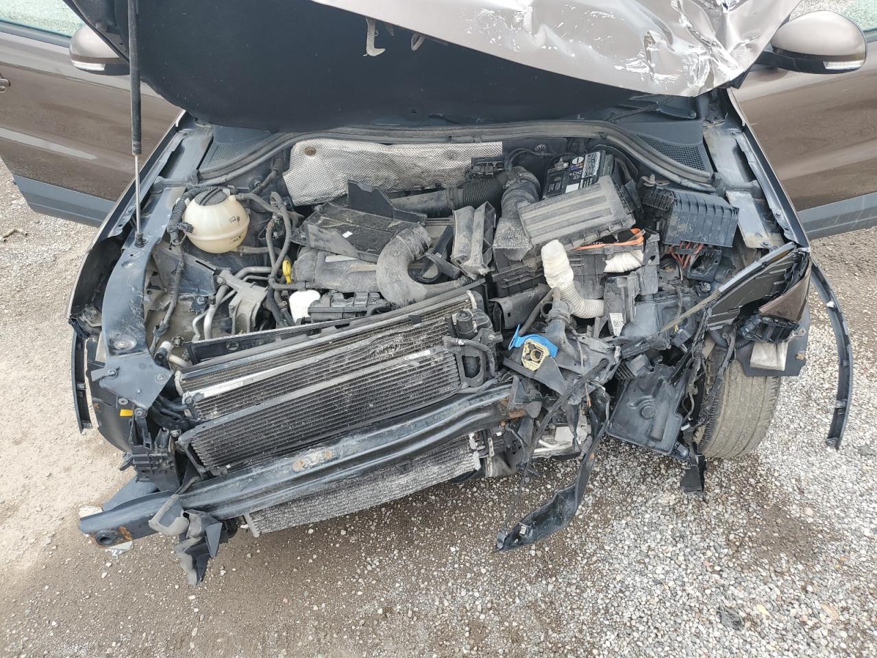 WVGJV7AX6FW035251 2015 Volkswagen Tiguan S