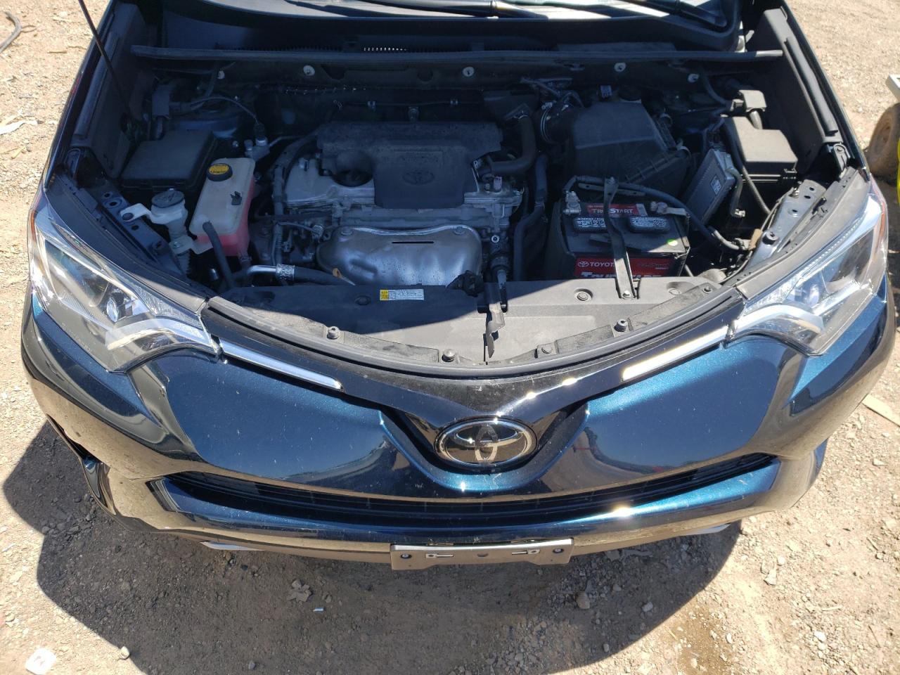 2T3RFREV6HW630451 2017 Toyota Rav4 Xle