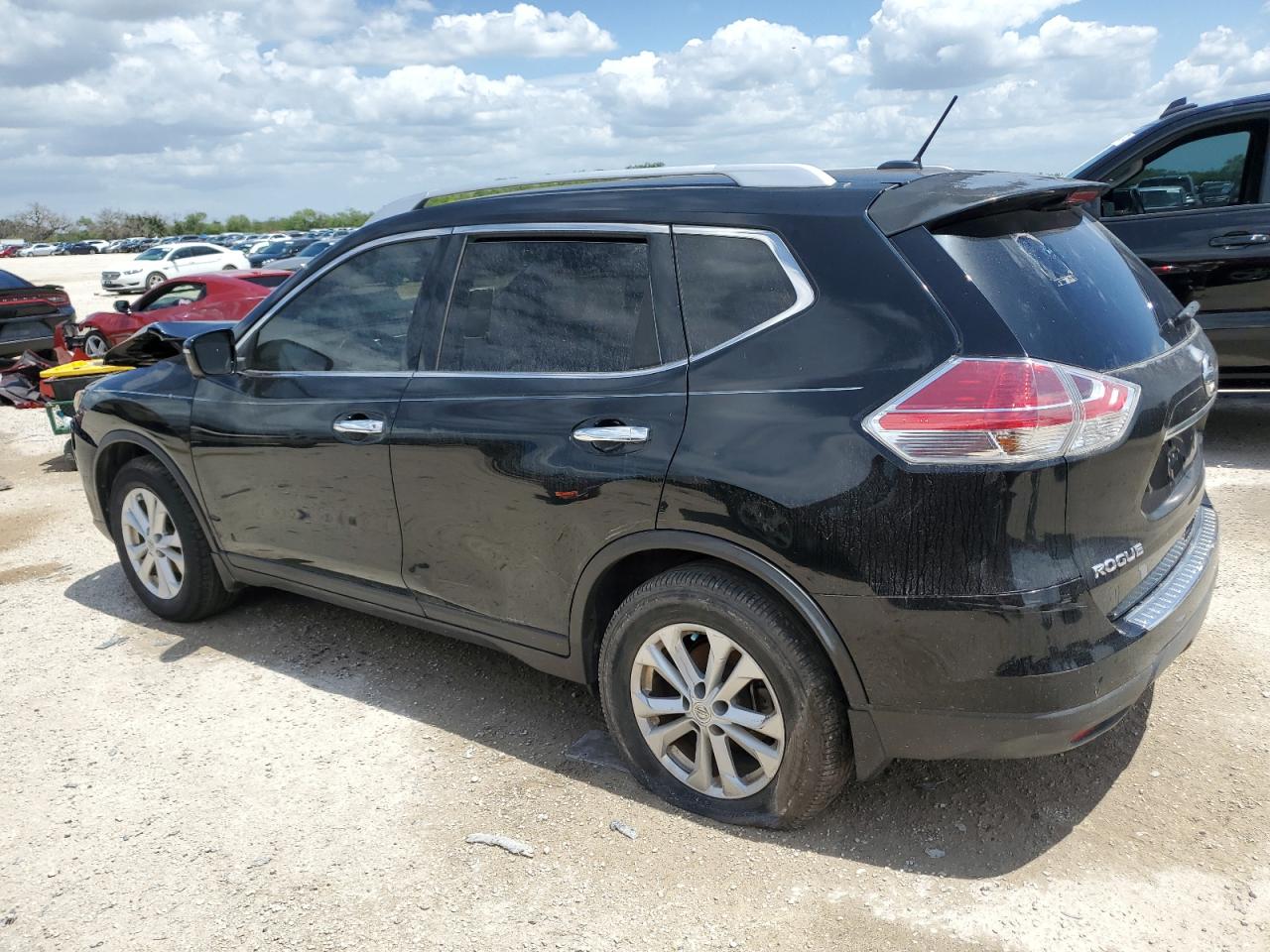 2015 Nissan Rogue S vin: KNMAT2MT8FP573014