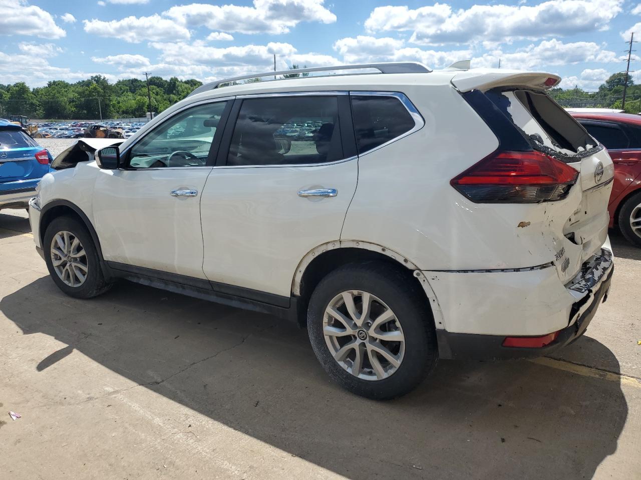 2017 Nissan Rogue S vin: 5N1AT2MT7HC784033