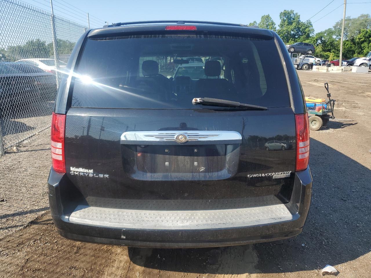 2A8HR54109R631884 2009 Chrysler Town & Country Touring