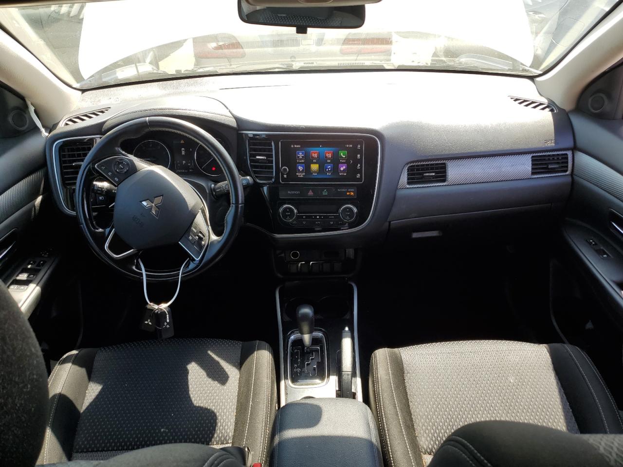 JA4AD3A33HZ028119 2017 Mitsubishi Outlander Se