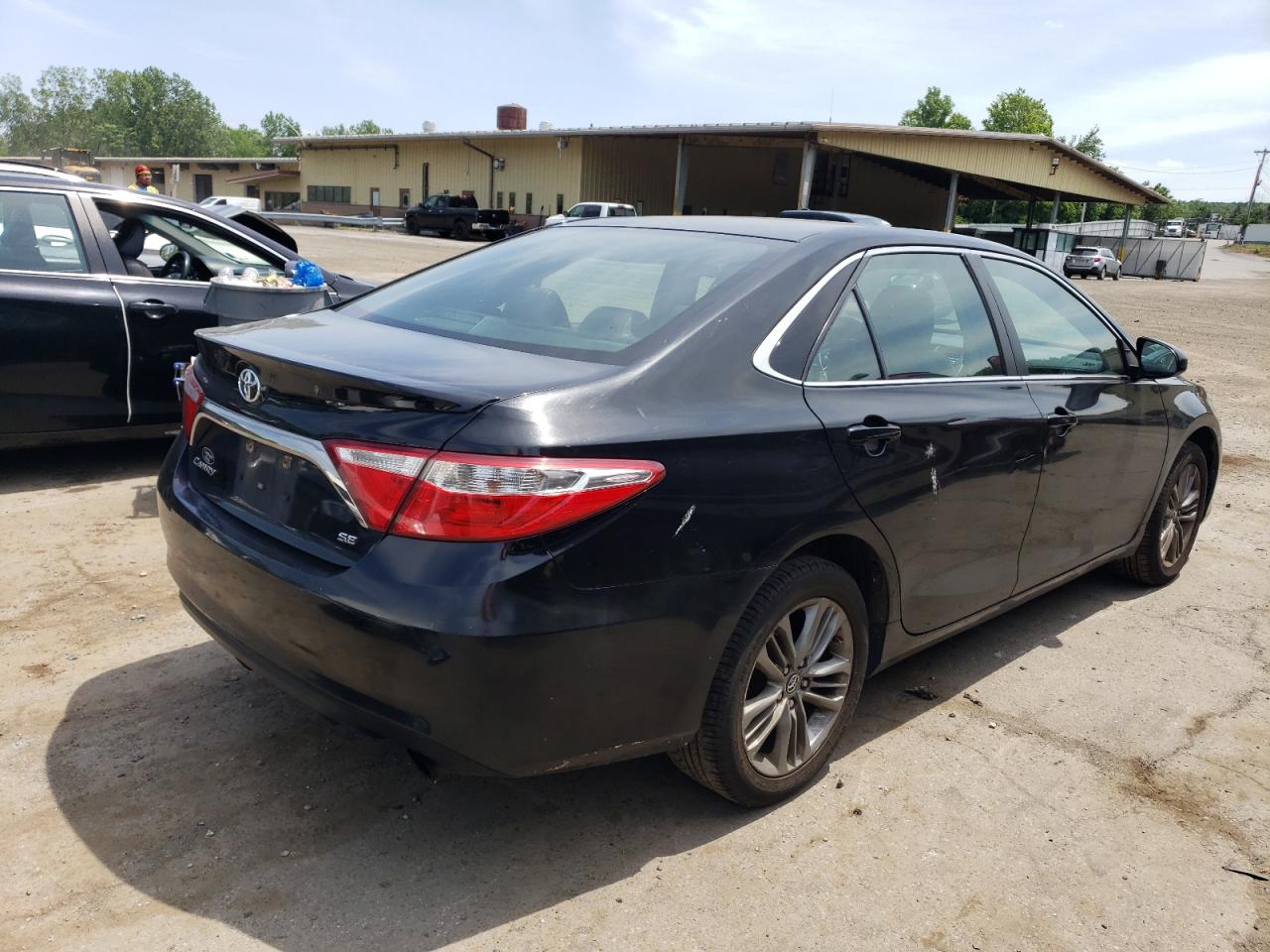 2017 Toyota Camry Le vin: 4T1BF1FK5HU344557