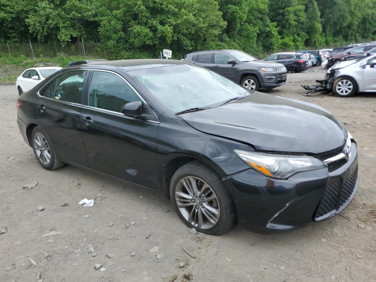 4T1BF1FK5GU132112 2016 Toyota Camry Le