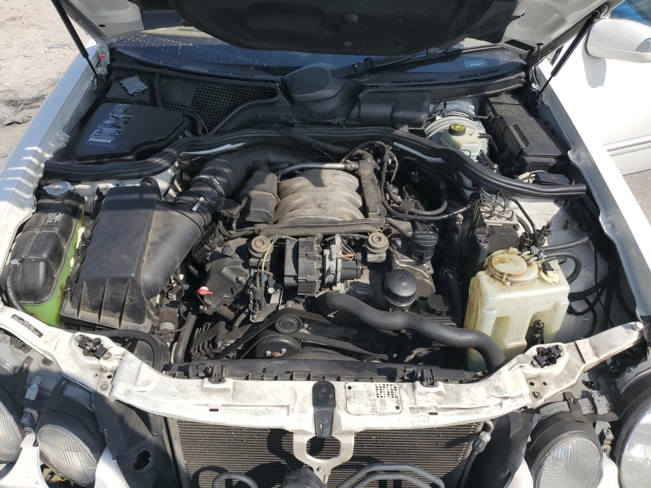 WDBJF65J31B339881 2001 Mercedes-Benz E 320