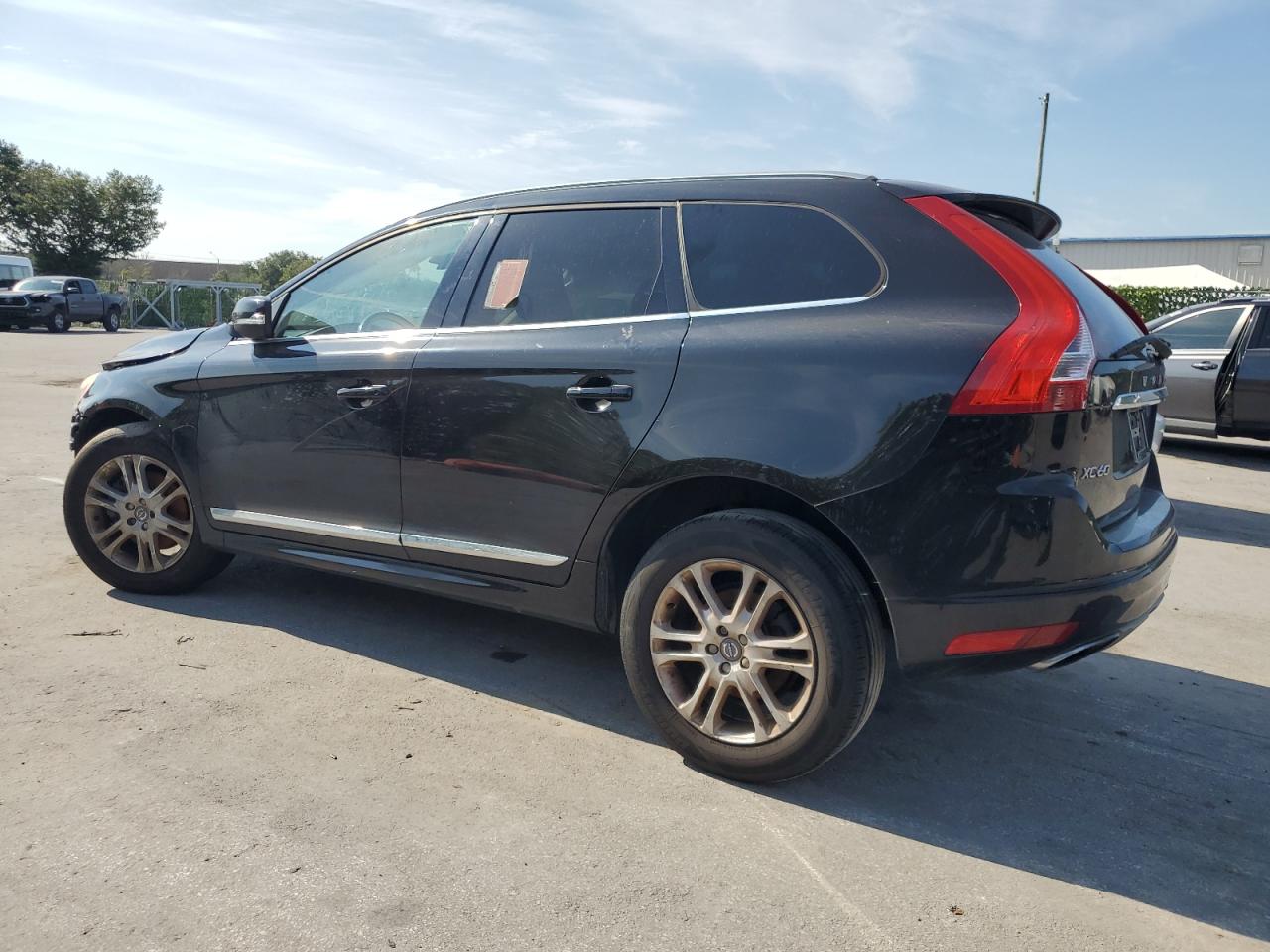 2016 Volvo Xc60 T5 Premier vin: YV440MDK9G2790852