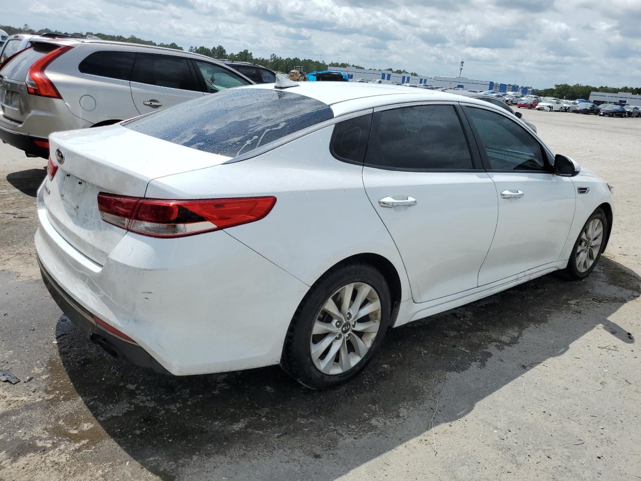 5XXGT4L39HG122742 2017 Kia Optima Lx