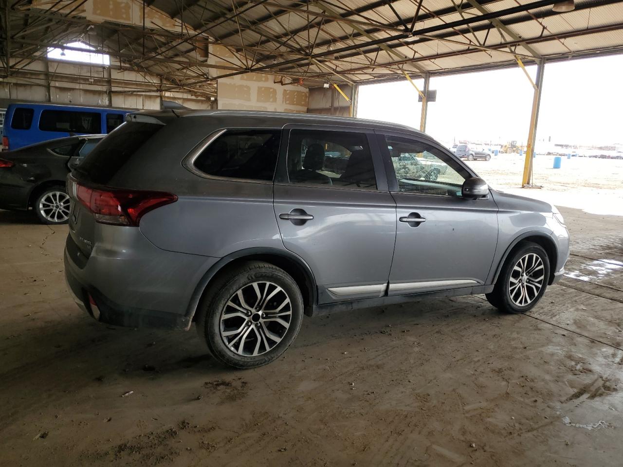 2018 Mitsubishi Outlander Se vin: JA4AD3A36JJ004482